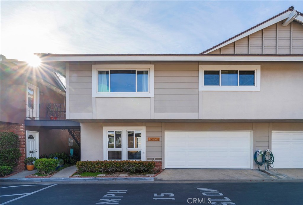 16941 Canyon Lane