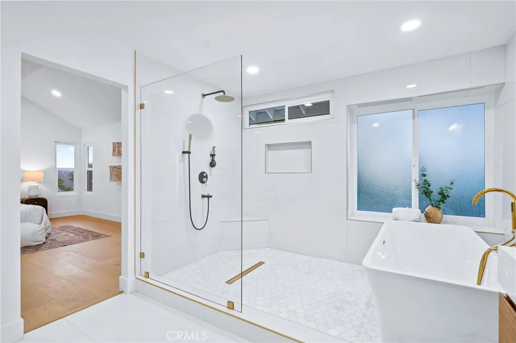 28675 Mira Vista