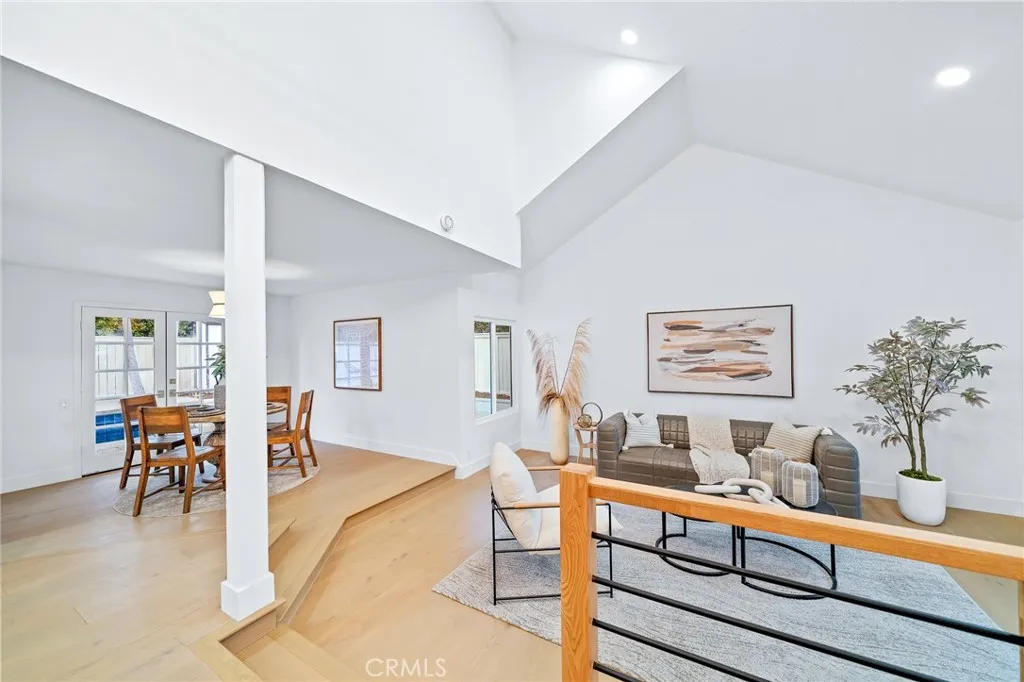28675 Mira Vista