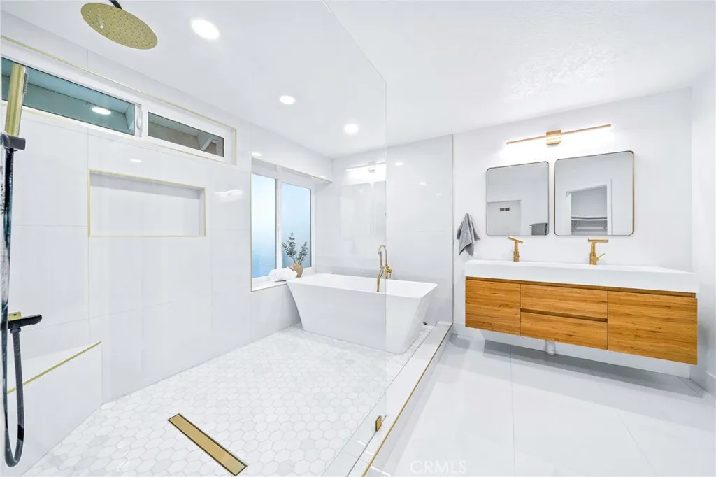 28675 Mira Vista