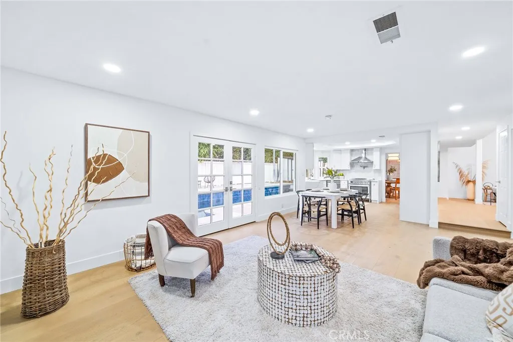 28675 Mira Vista