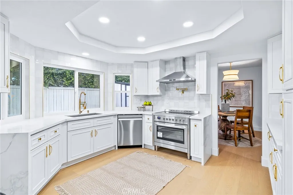28675 Mira Vista