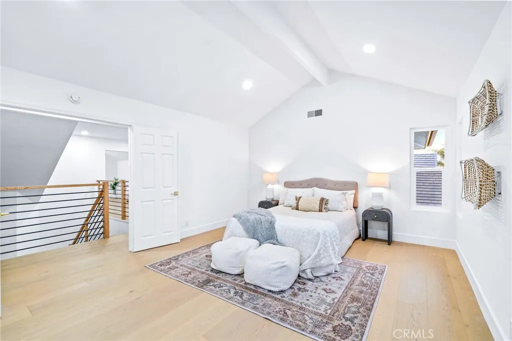 28675 Mira Vista
