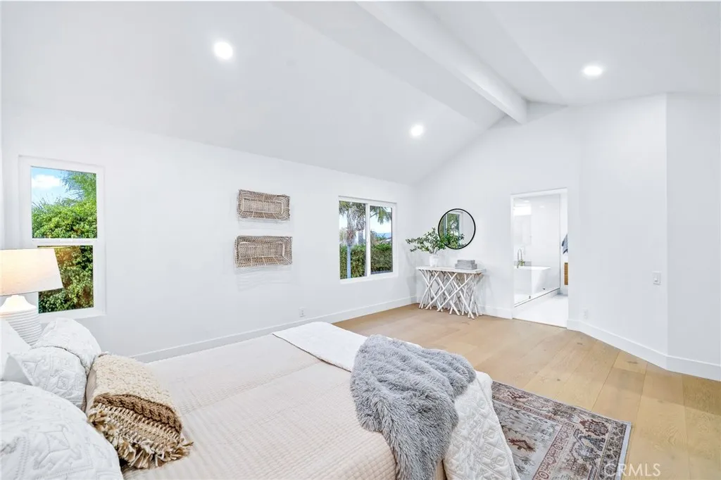 28675 Mira Vista