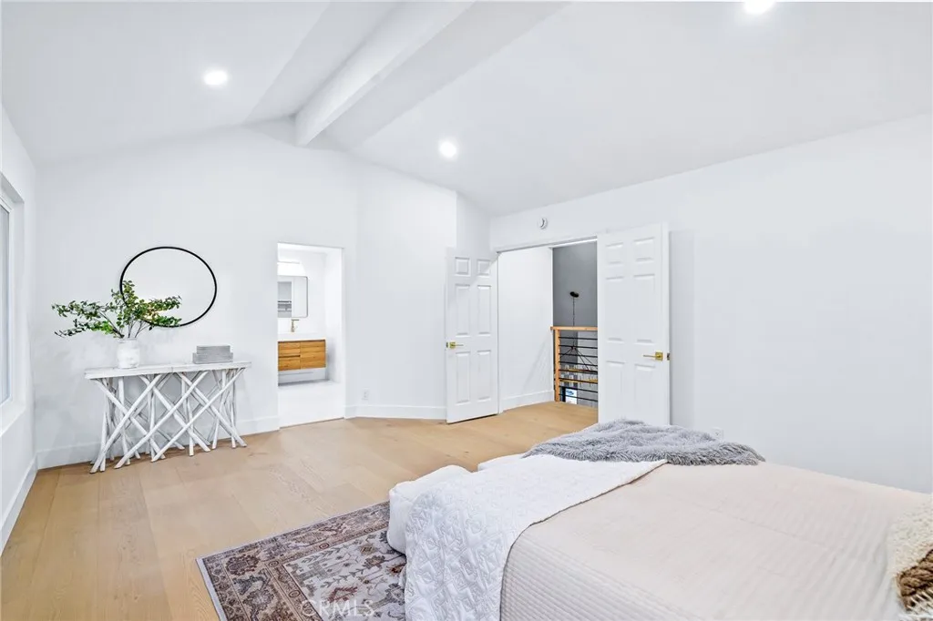 28675 Mira Vista