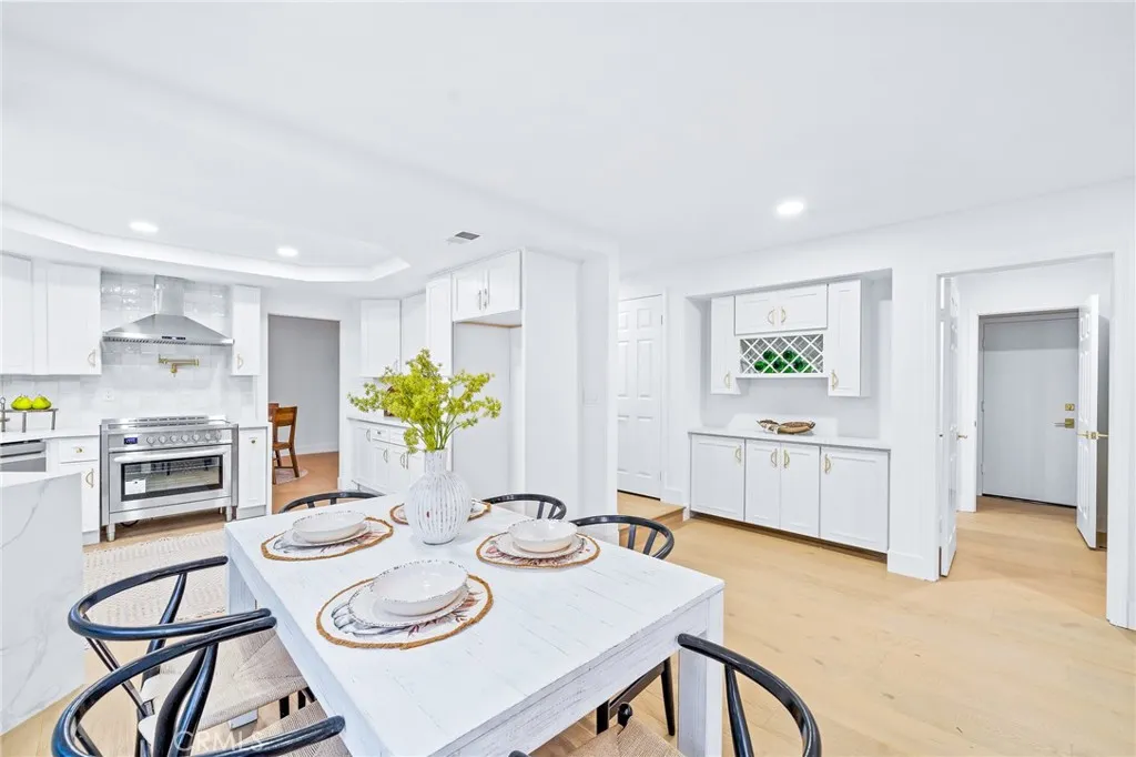 28675 Mira Vista