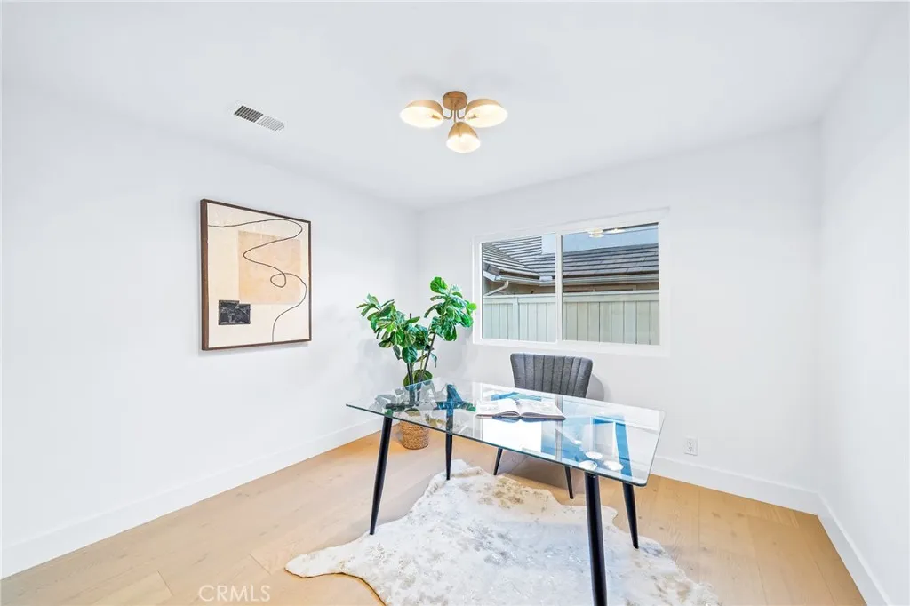 28675 Mira Vista
