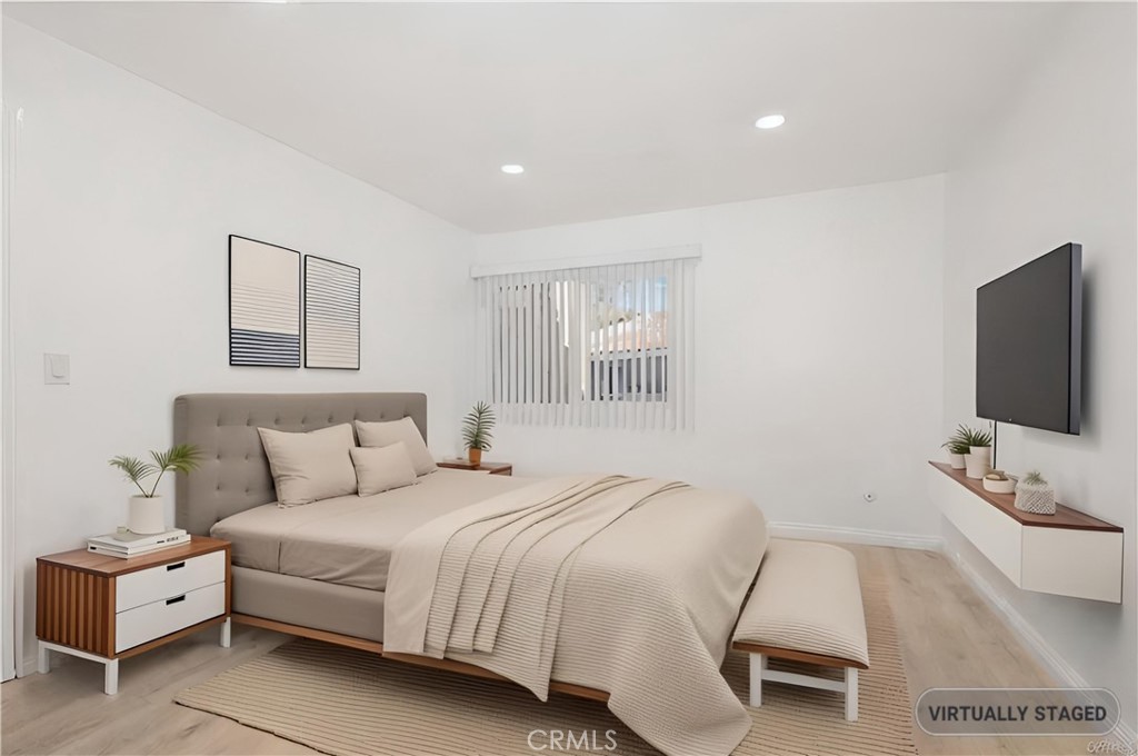 1101 W Macarthur Boulevard 304