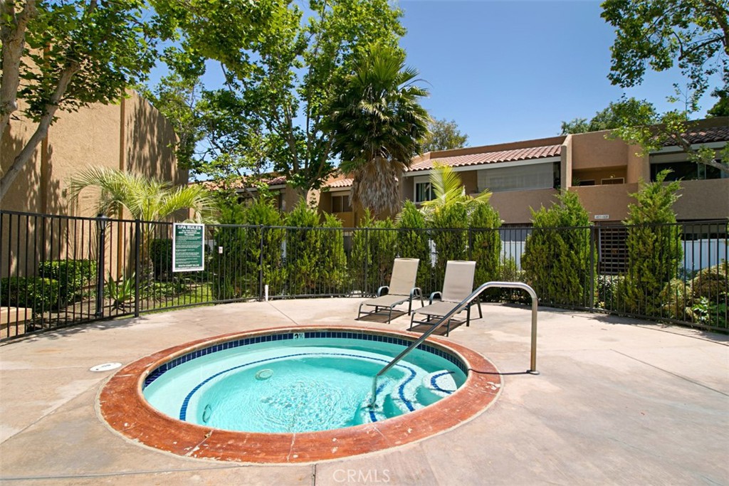1101 W Macarthur Boulevard 304
