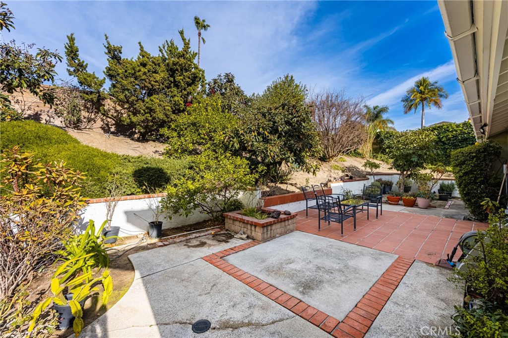 24681 Creekview Drive