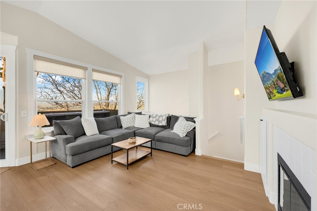 1005 S Gibraltar Avenue