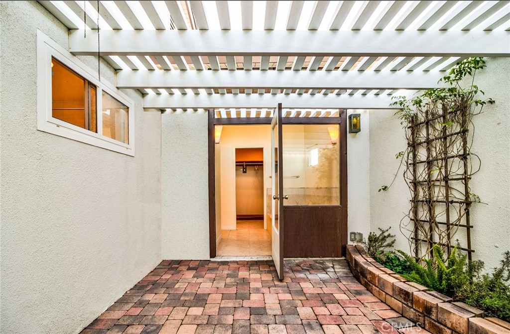 33161 Ocean Hill Drive