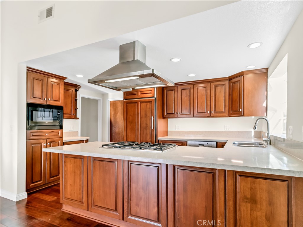 33161 Ocean Hill Drive