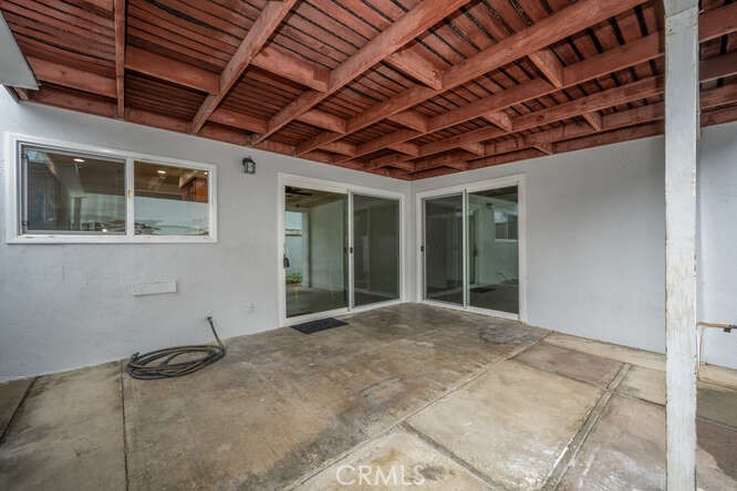 1964 W Glenoaks Avenue C