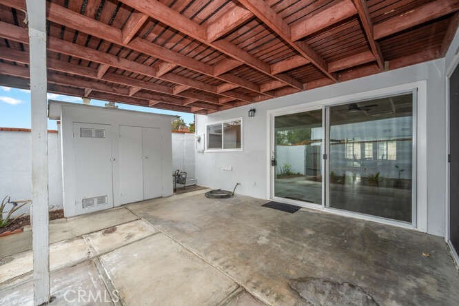 1964 W Glenoaks Avenue C