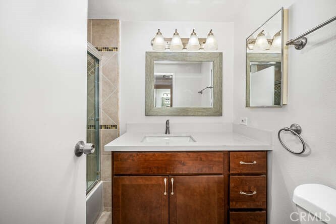 1964 W Glenoaks Avenue C