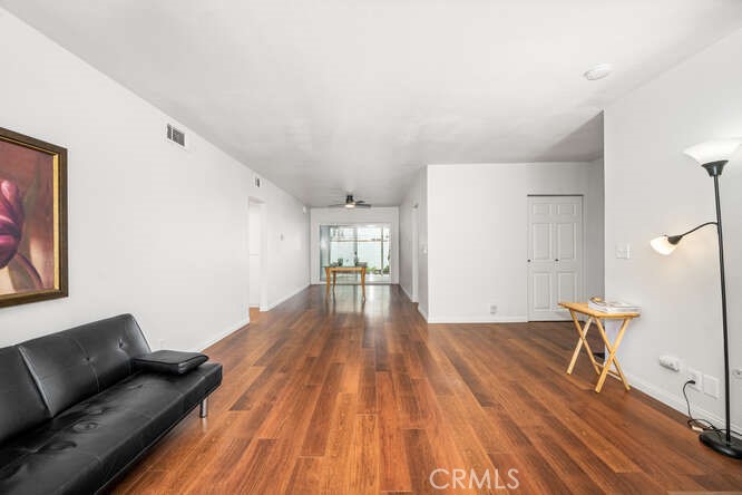 1964 W Glenoaks Avenue C