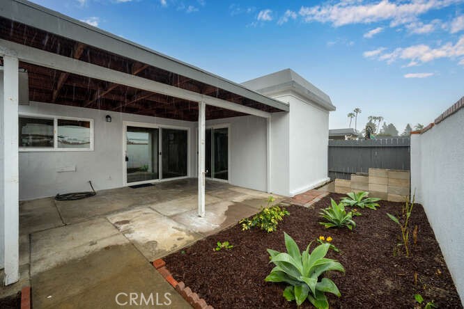 1964 W Glenoaks Avenue C