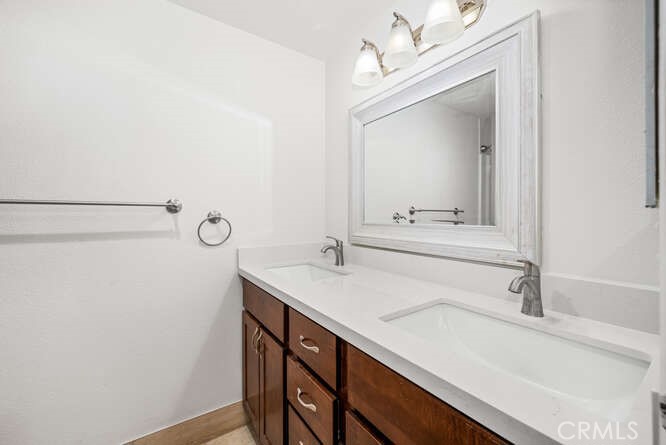 1964 W Glenoaks Avenue C