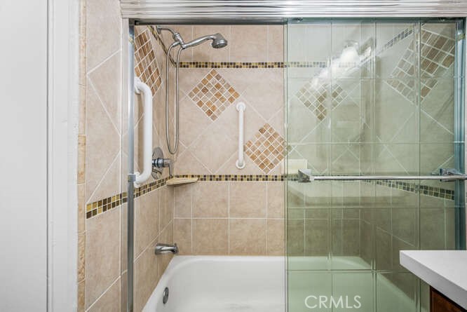 1964 W Glenoaks Avenue C