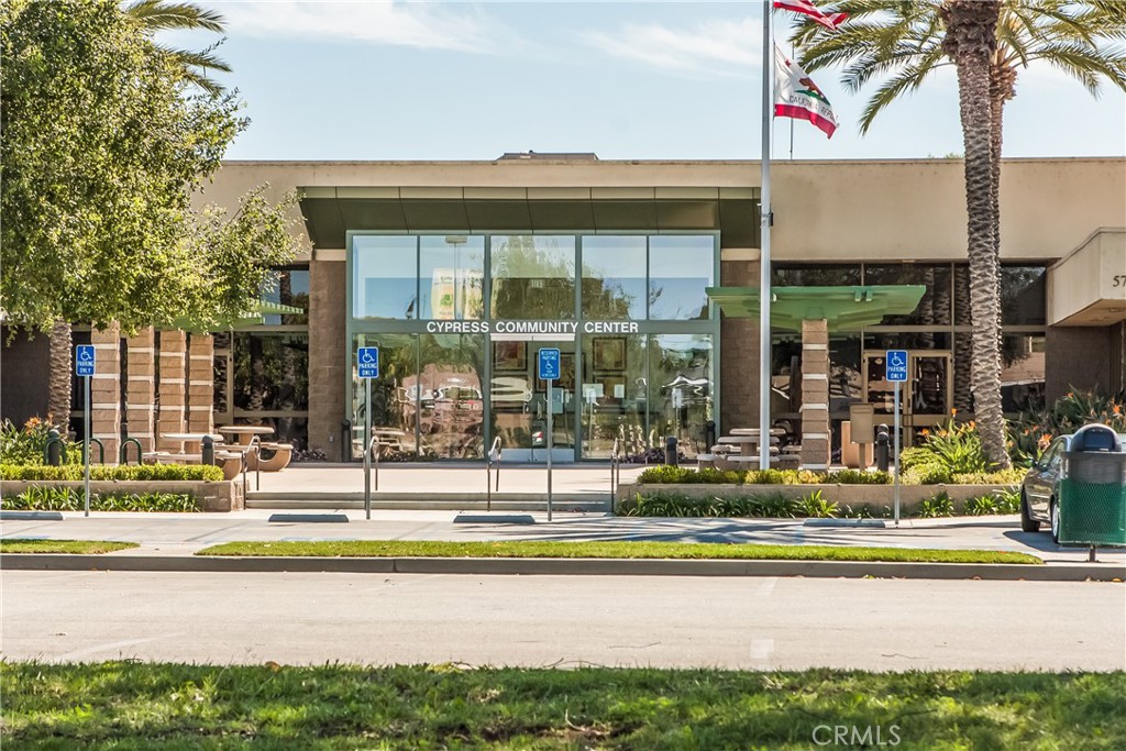 9066 Candlestick Lane