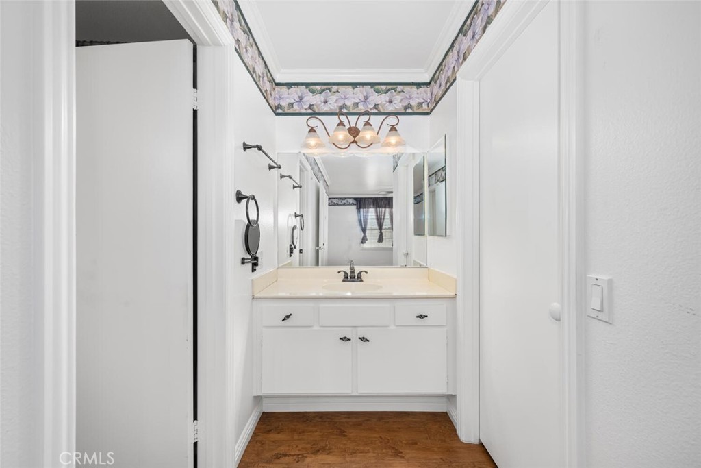 9066 Candlestick Lane