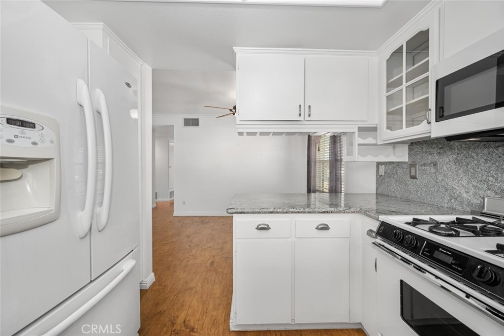 9066 Candlestick Lane