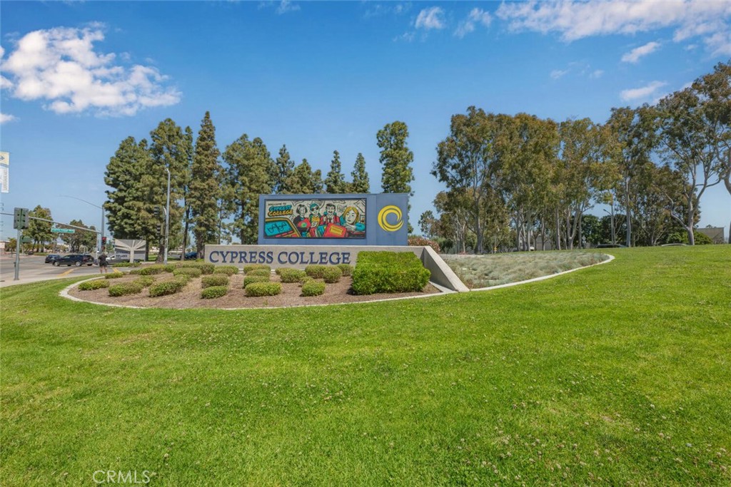 9066 Candlestick Lane