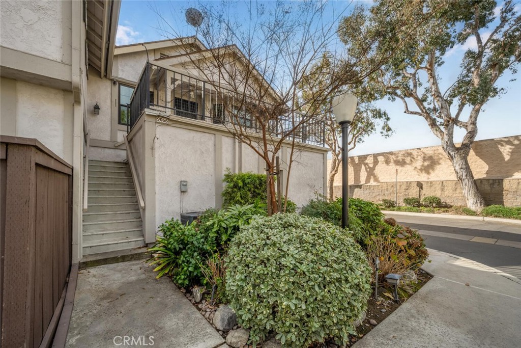 9066 Candlestick Lane