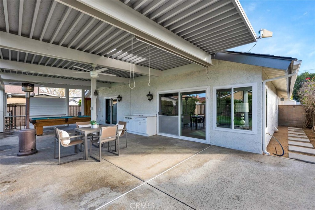 10411 Calle Independencia