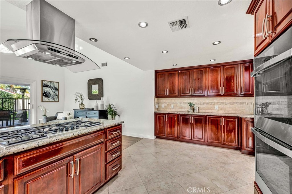 10411 Calle Independencia