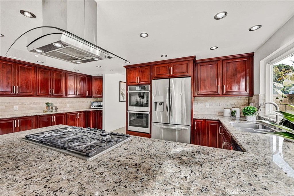 10411 Calle Independencia