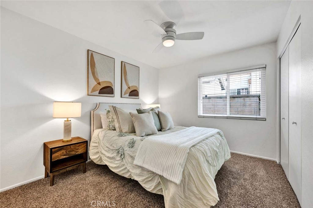 10411 Calle Independencia