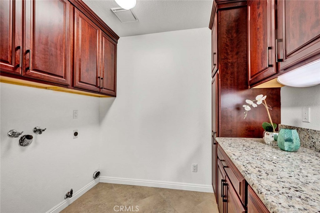 10411 Calle Independencia