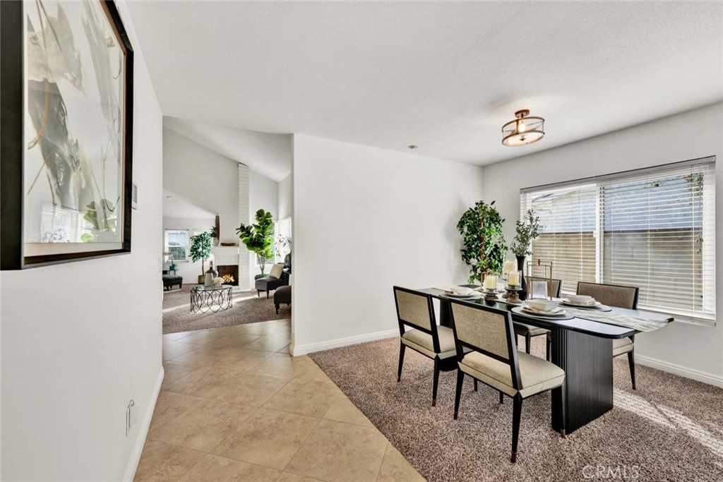 10411 Calle Independencia