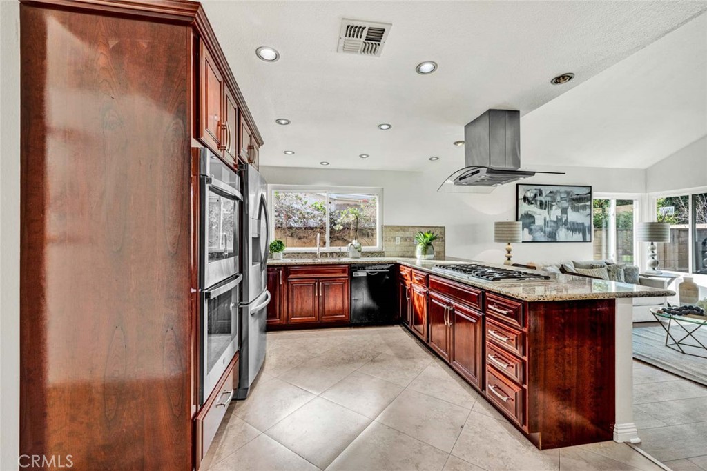 10411 Calle Independencia