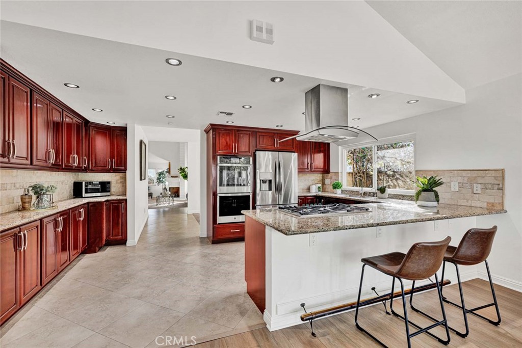 10411 Calle Independencia