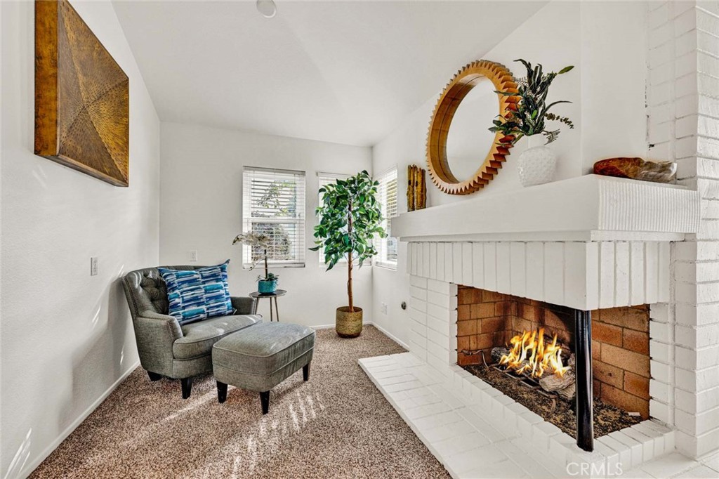 10411 Calle Independencia