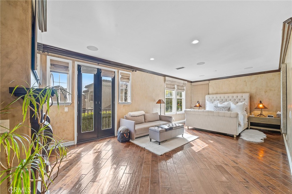 5676 Ocean Terrace Drive