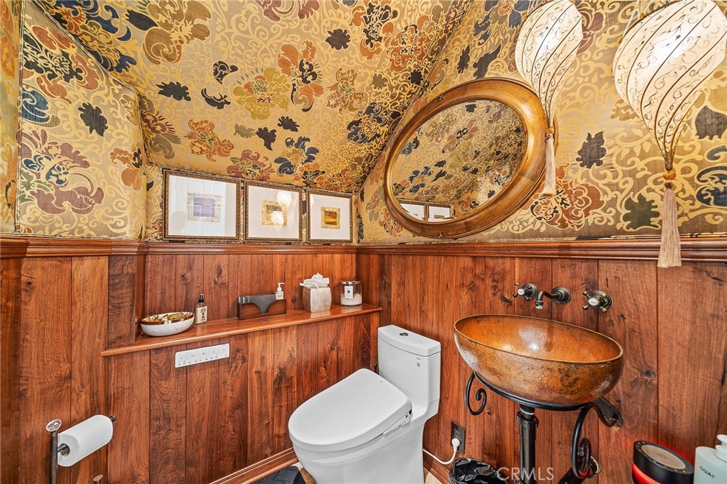 5676 Ocean Terrace Drive