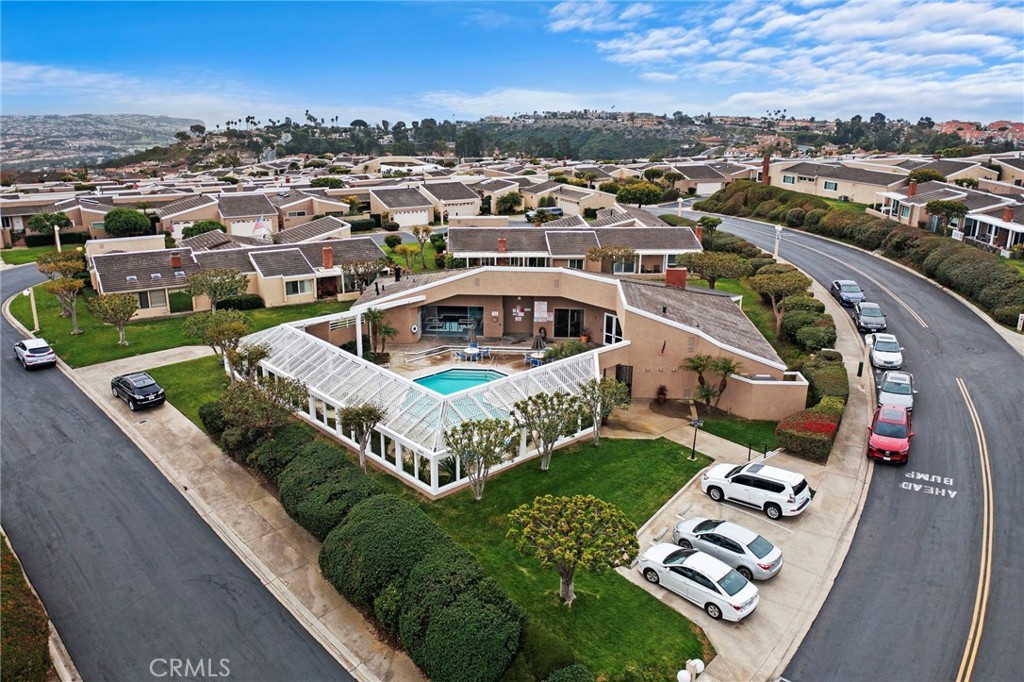 31002 Flying Cloud Drive