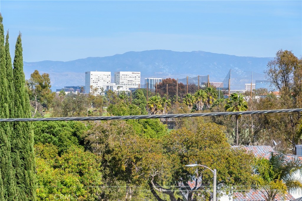 2516 University Drive