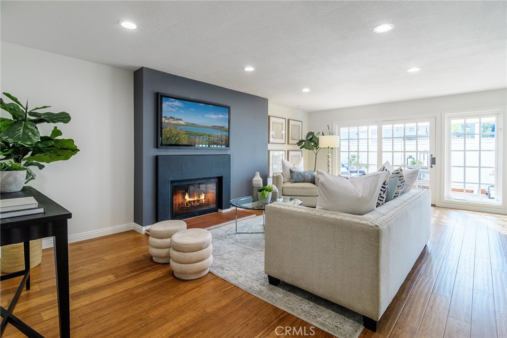 2516 University Drive