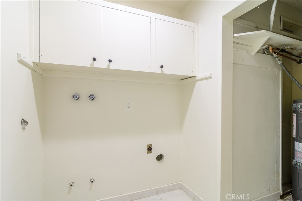 2516 University Drive