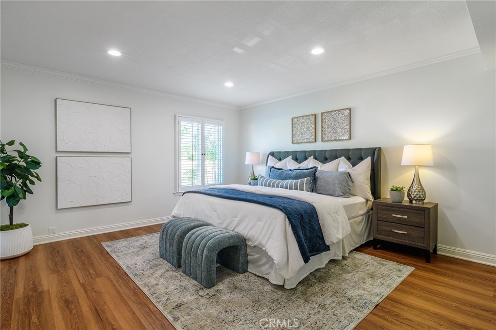 2516 University Drive