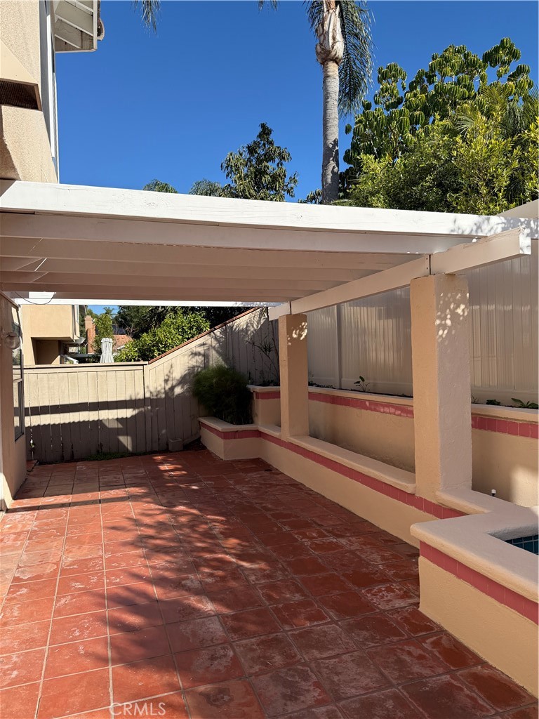 24872 Via Sonoma