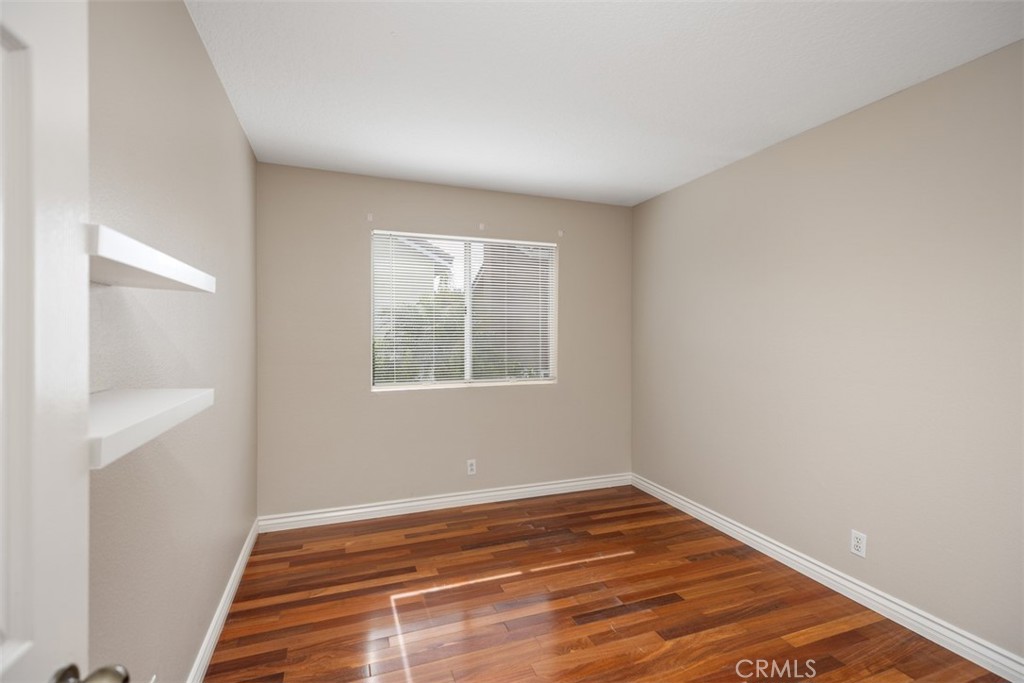 24872 Via Sonoma