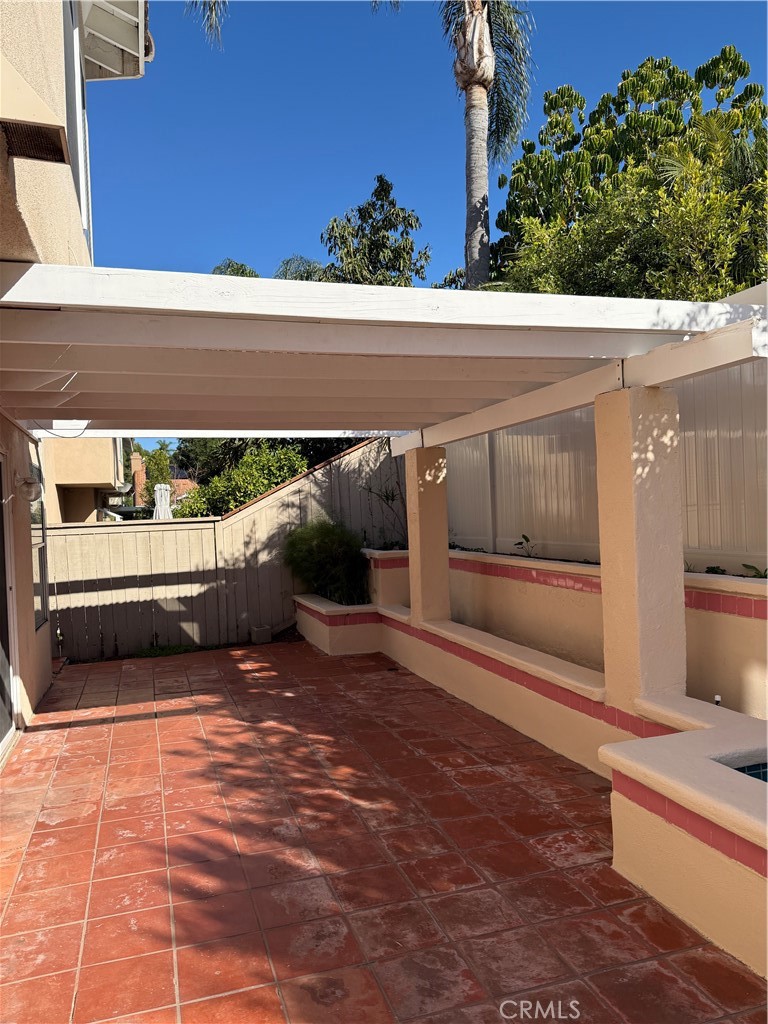 24872 Via Sonoma