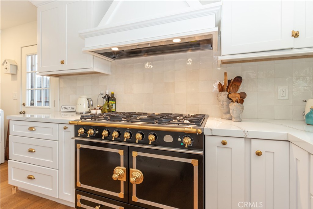 1507 E Sunview Drive