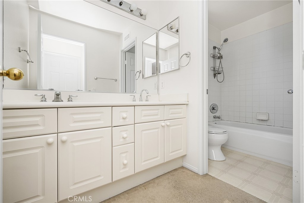 18 Santa Victoria Aisle